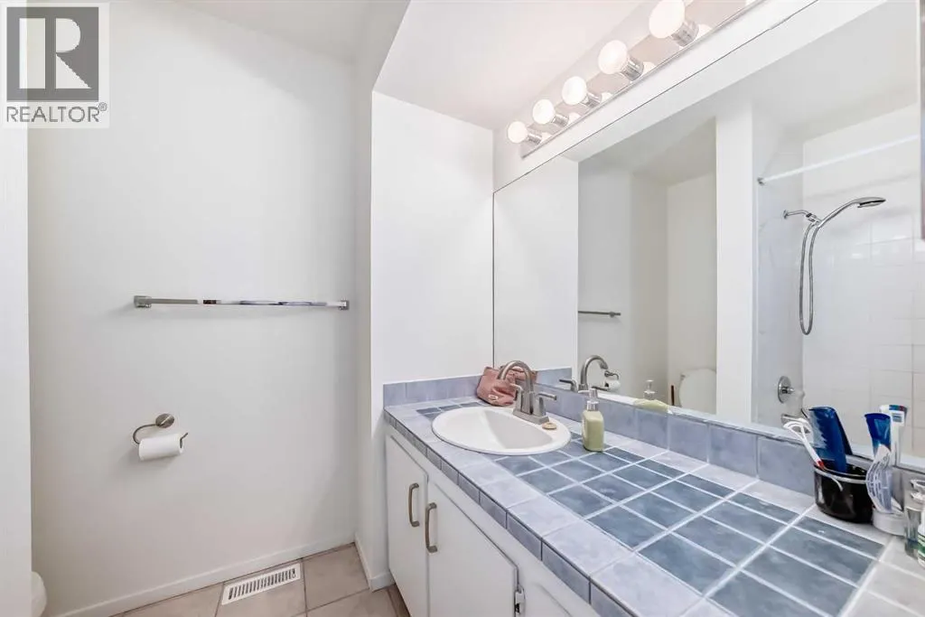 704, 13104 Elbow Drive SW