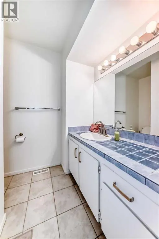 704, 13104 Elbow Drive SW