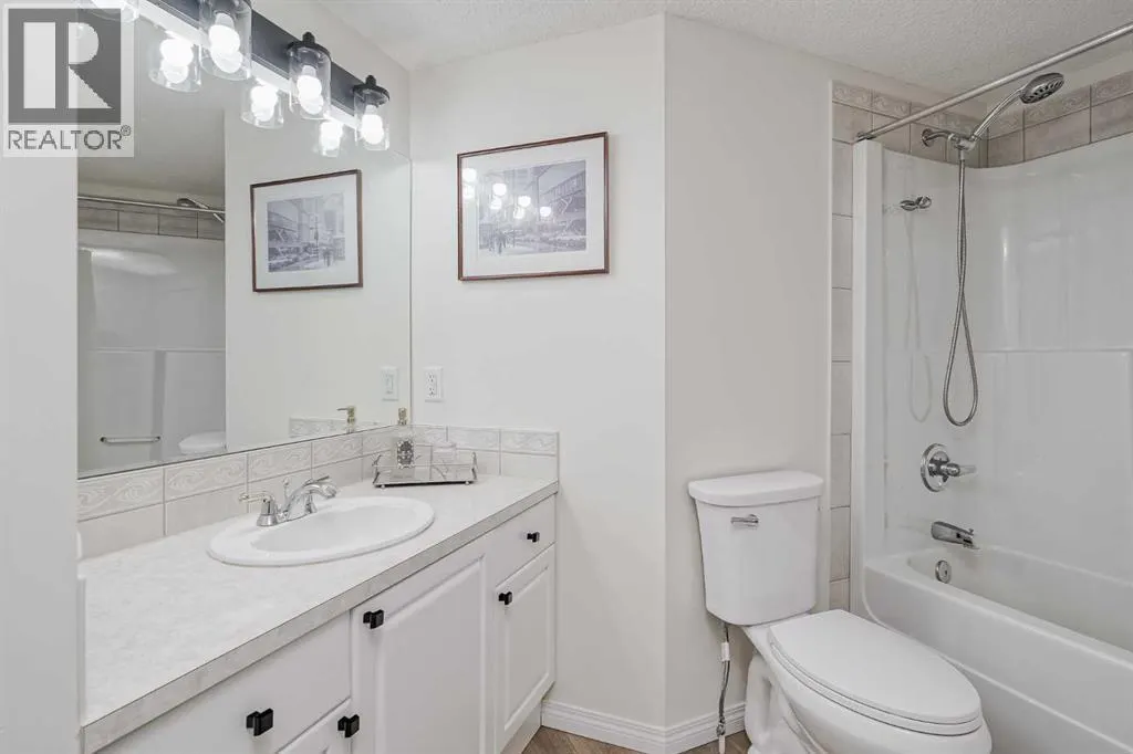 201, 40 Parkridge View SE