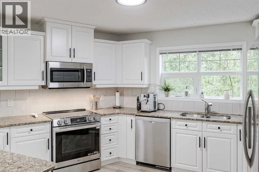 201, 40 Parkridge View SE