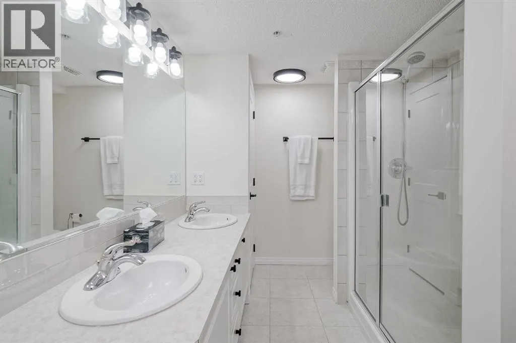 201, 40 Parkridge View SE