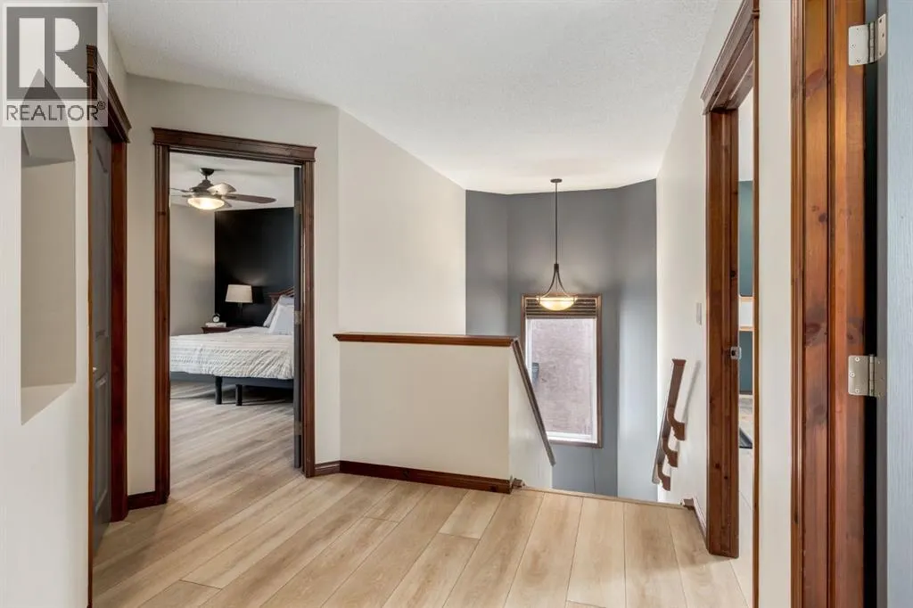 99 Aspen Stone Crescent SW