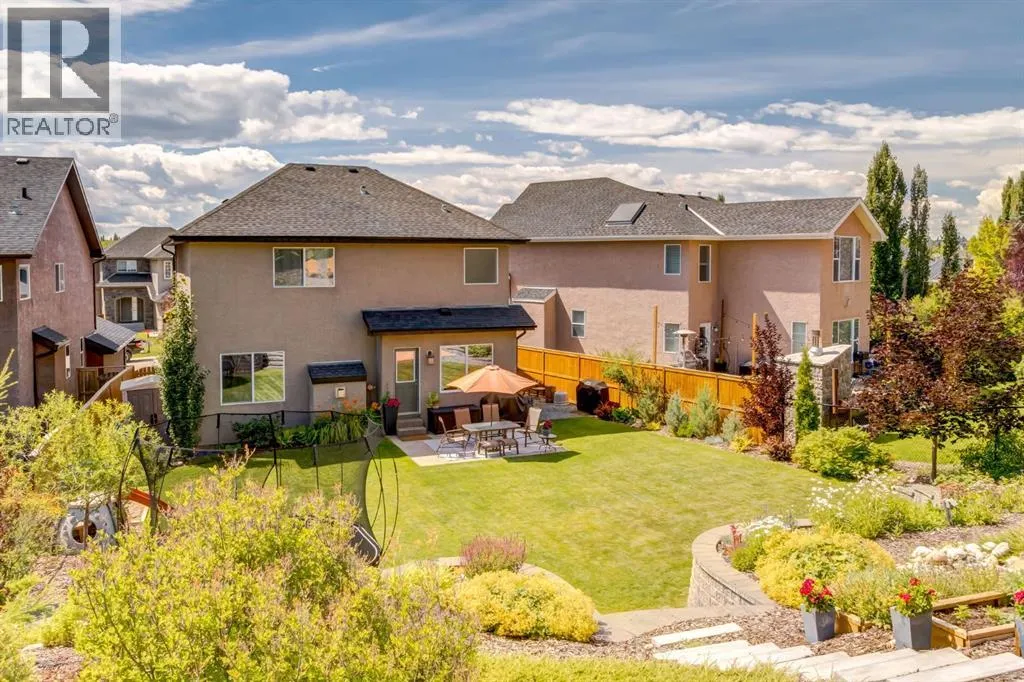 99 Aspen Stone Crescent SW