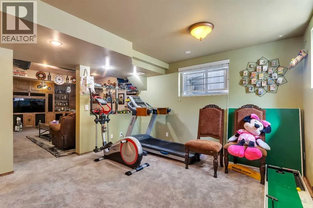 33 Edgevalley Way NW
