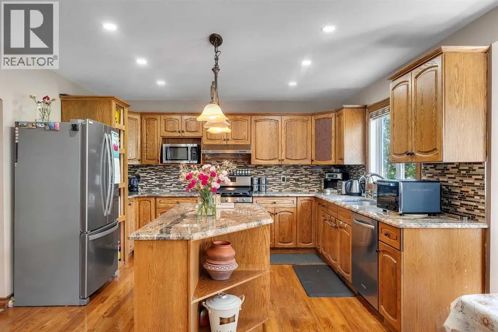 33 Edgevalley Way NW