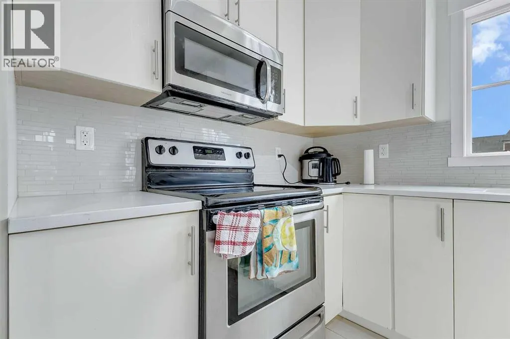 2418, 99 Copperstone Park