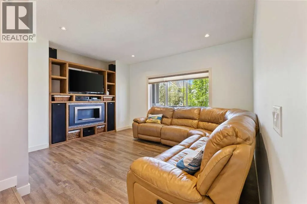 97 River Heights Crescent