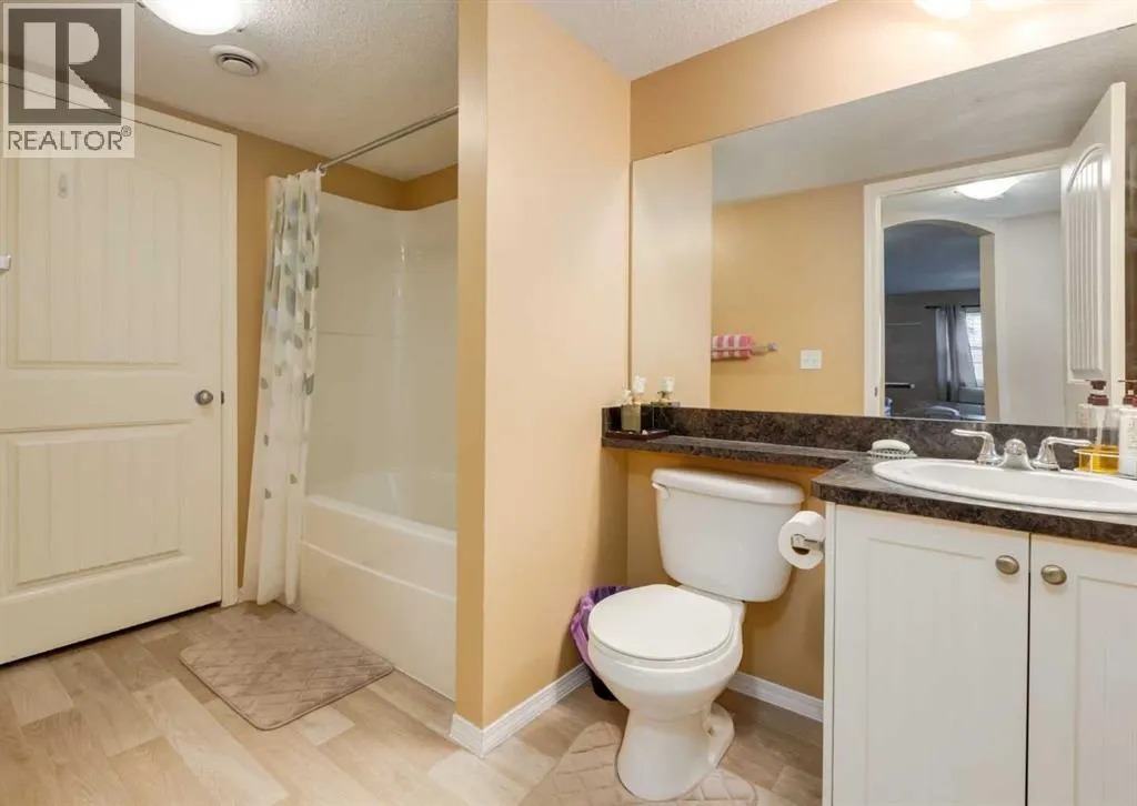 106, 70 Panatella Landing NW