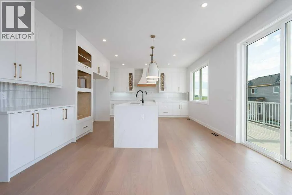 351 Waterford Grove