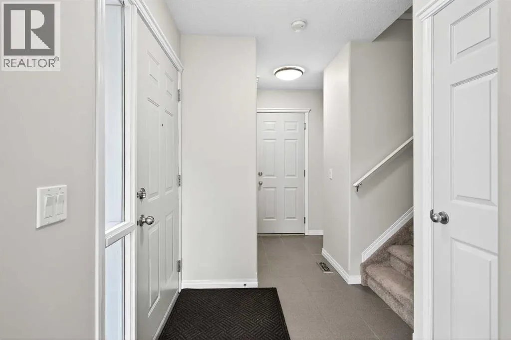 21, 102 Canoe Square SW