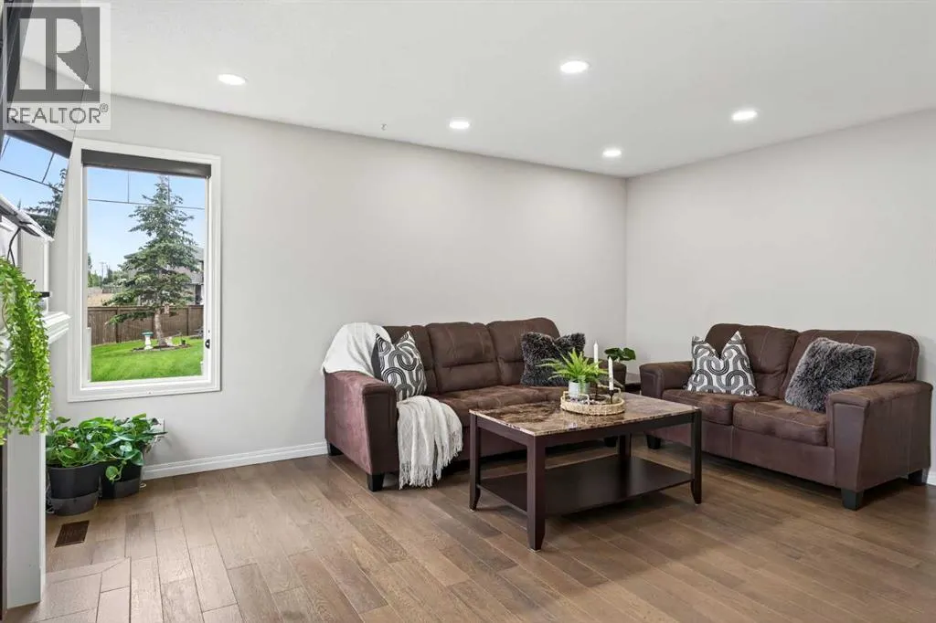 21, 102 Canoe Square SW