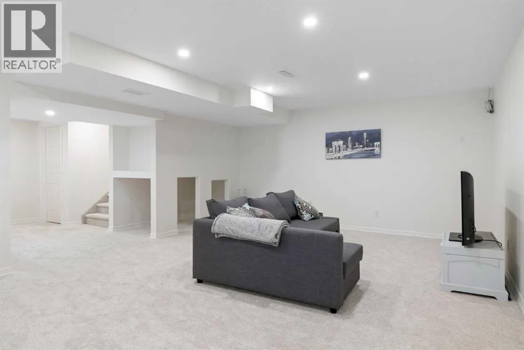 29 Sunset Close