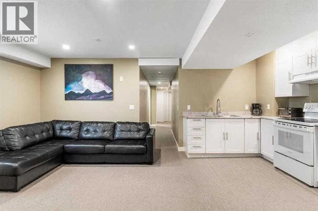 183 Baywater Rise SW