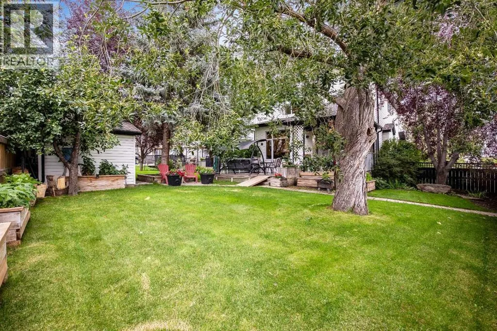 25 Country Hills Gate NW