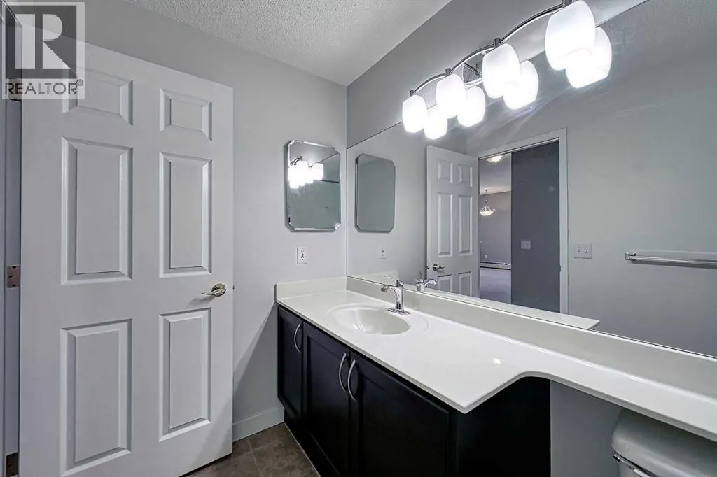 306, 200 Lincoln Way SW