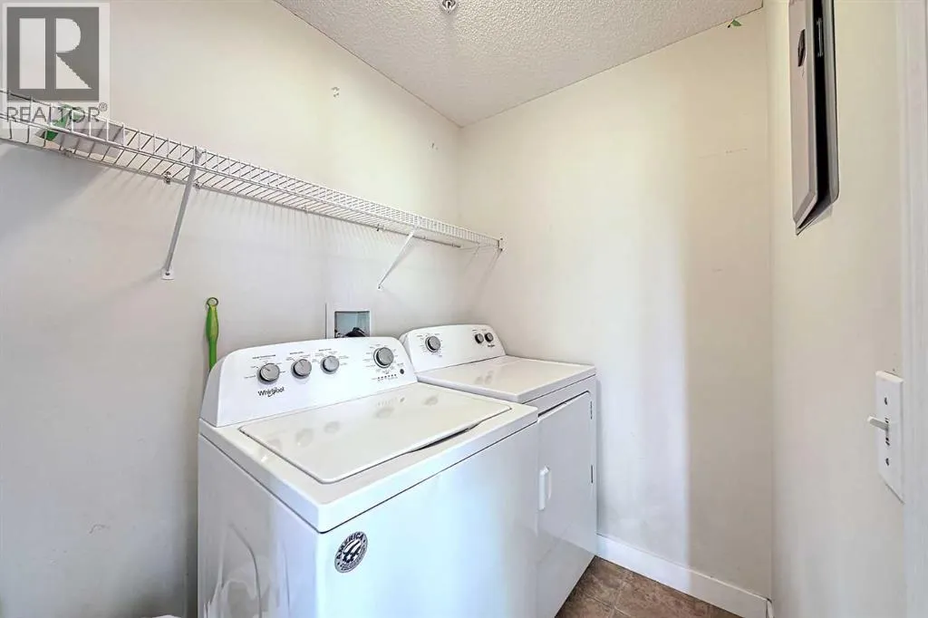 306, 200 Lincoln Way SW