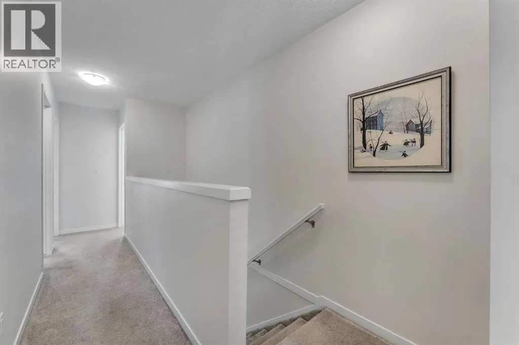 302 South Point Square SW