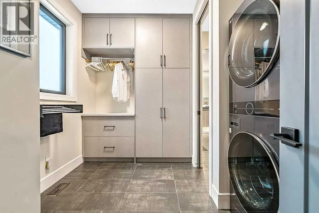 10 Westmount Point