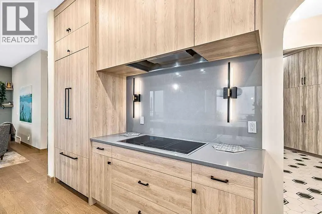 10 Westmount Point