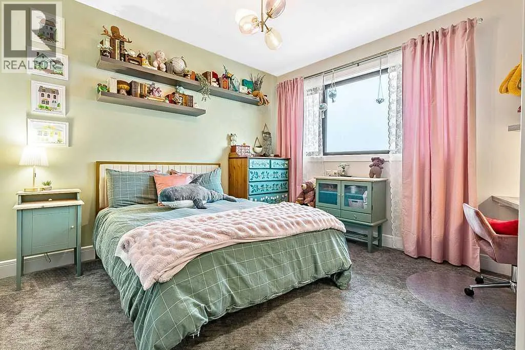 10 Westmount Point