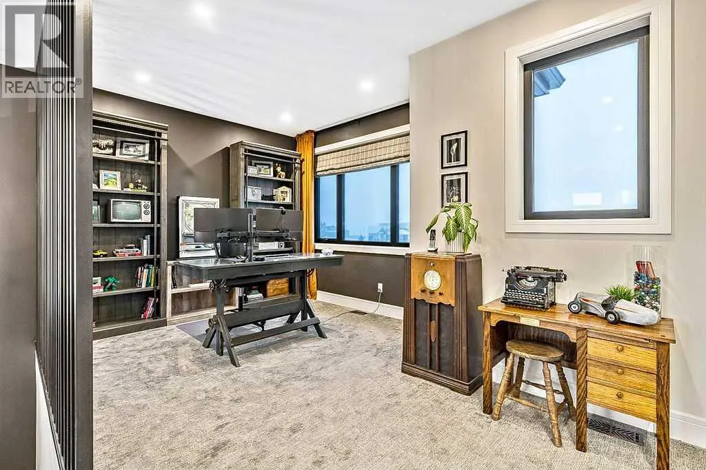 10 Westmount Point
