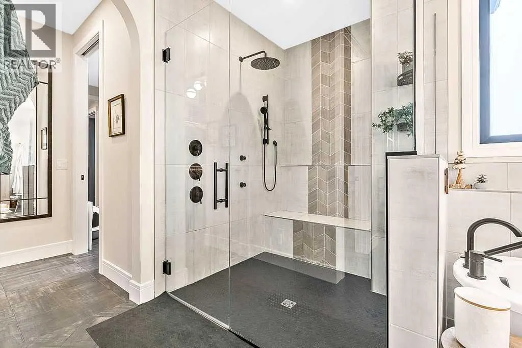 10 Westmount Point