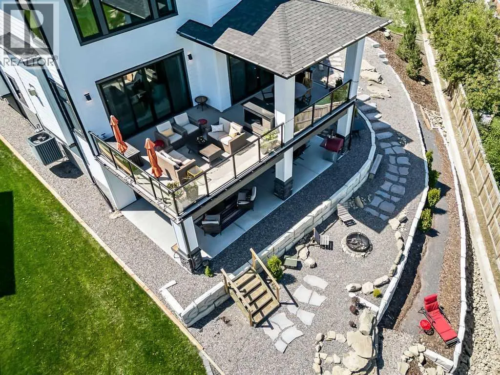 10 Westmount Point