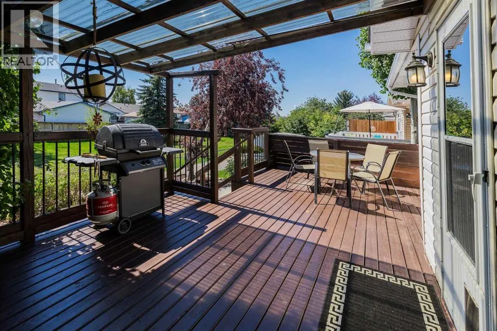 84 Everglade Drive SE