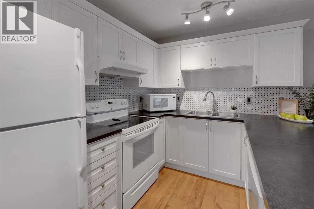 84 Everglade Drive SE