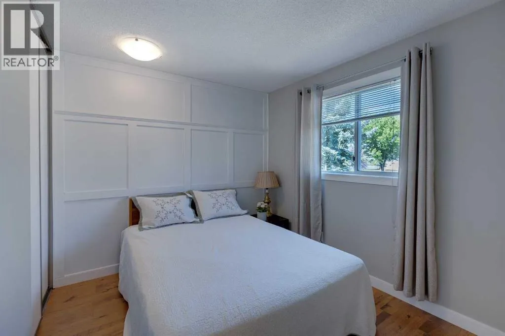 84 Everglade Drive SE