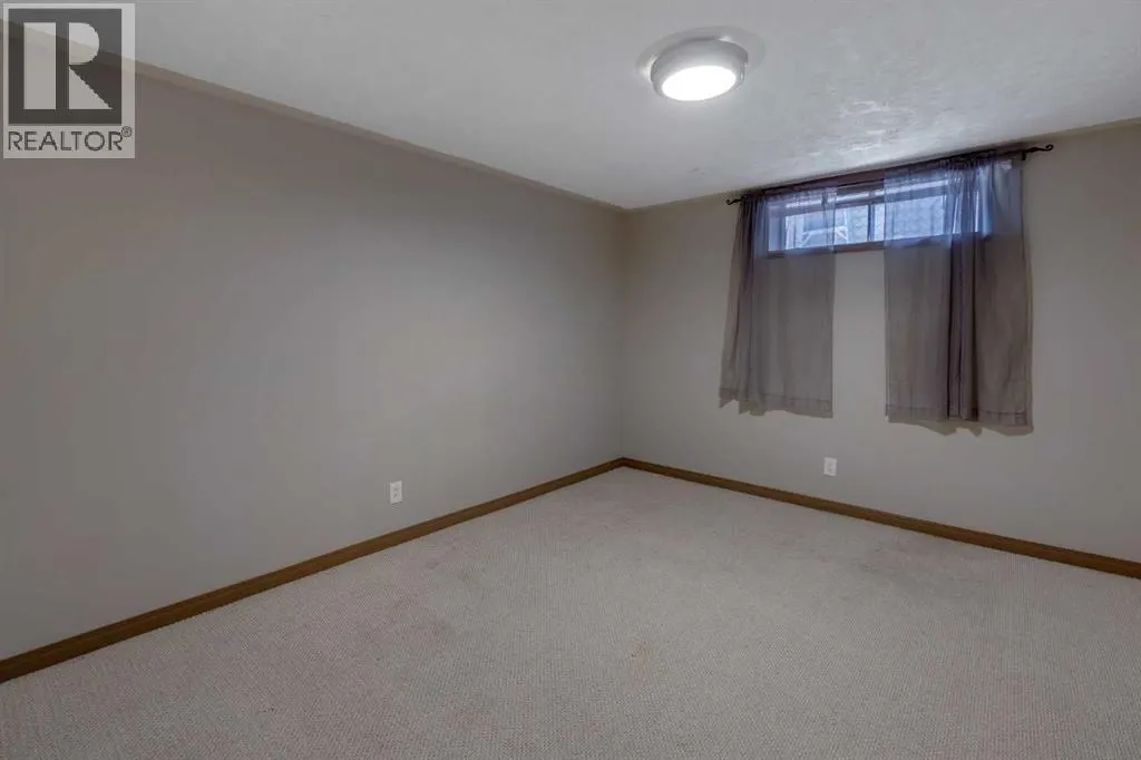 84 Everglade Drive SE