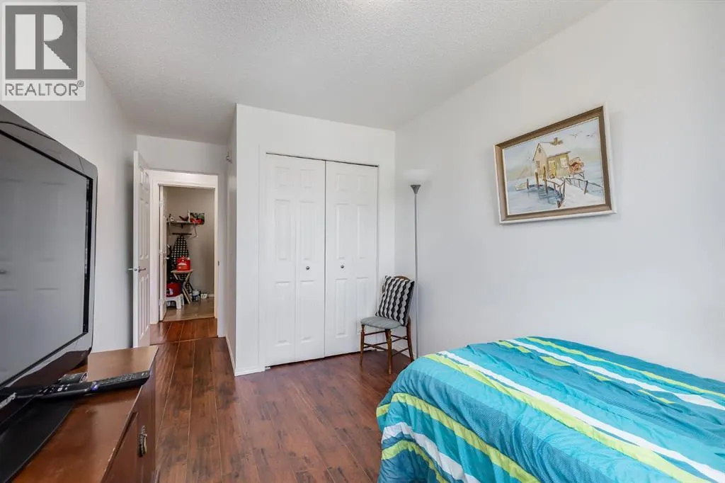2324, 700 Willowbrook Road NW