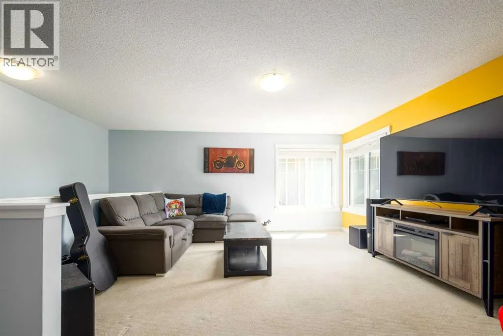 84 Sunset Manor