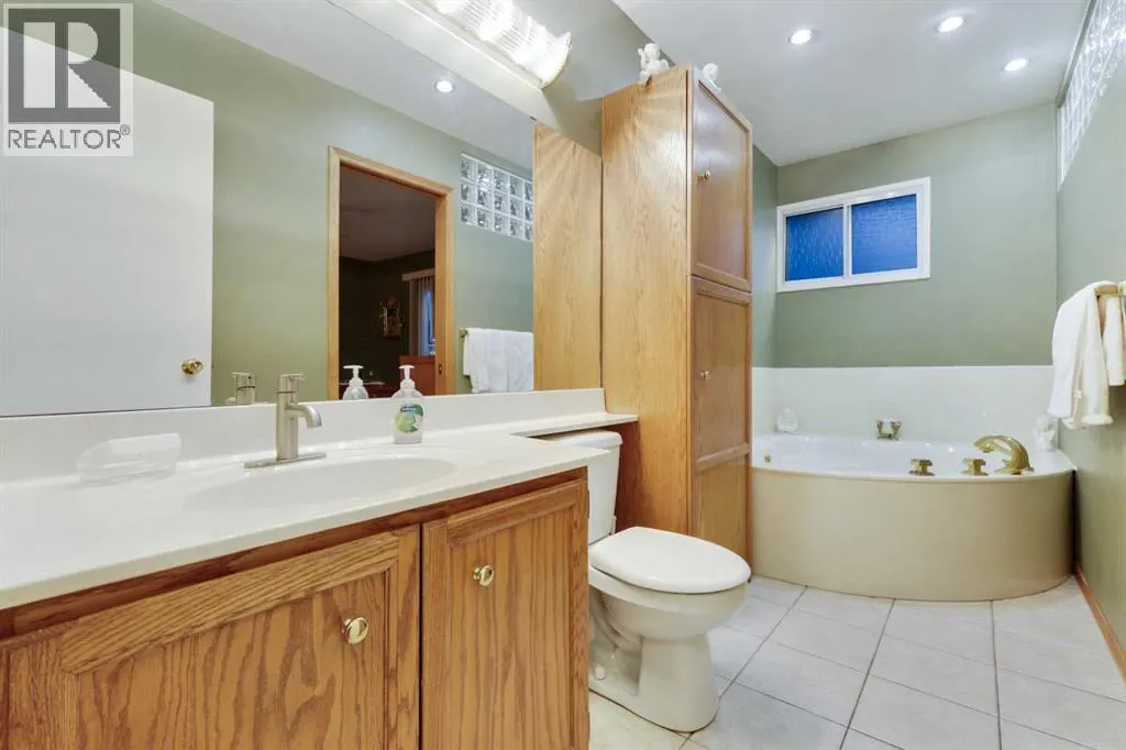 147 Whitehorn Road NE