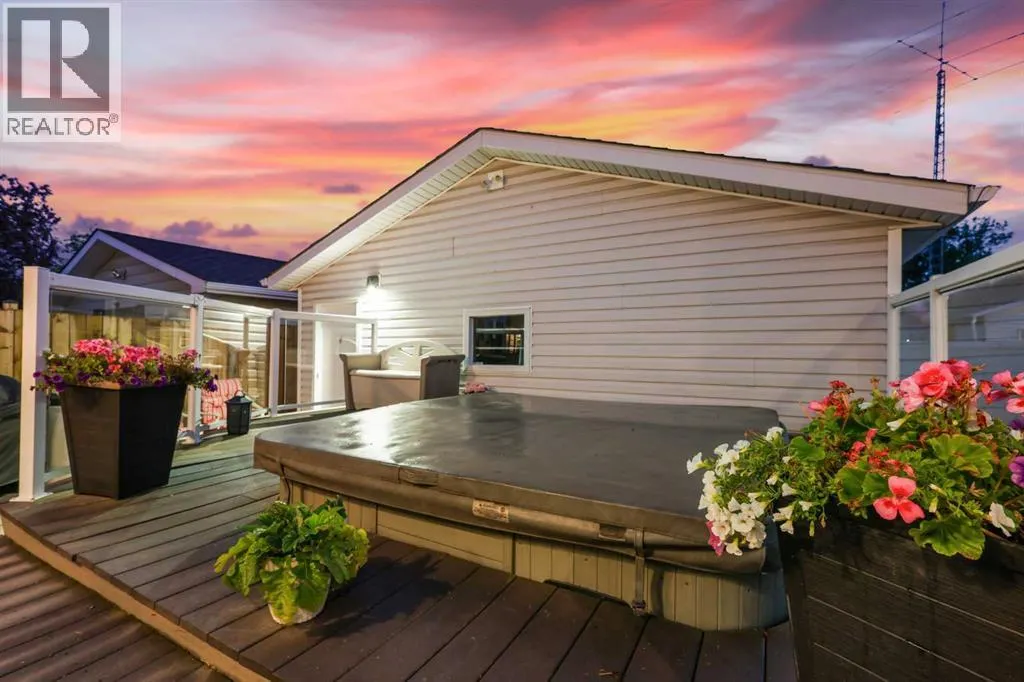 147 Whitehorn Road NE