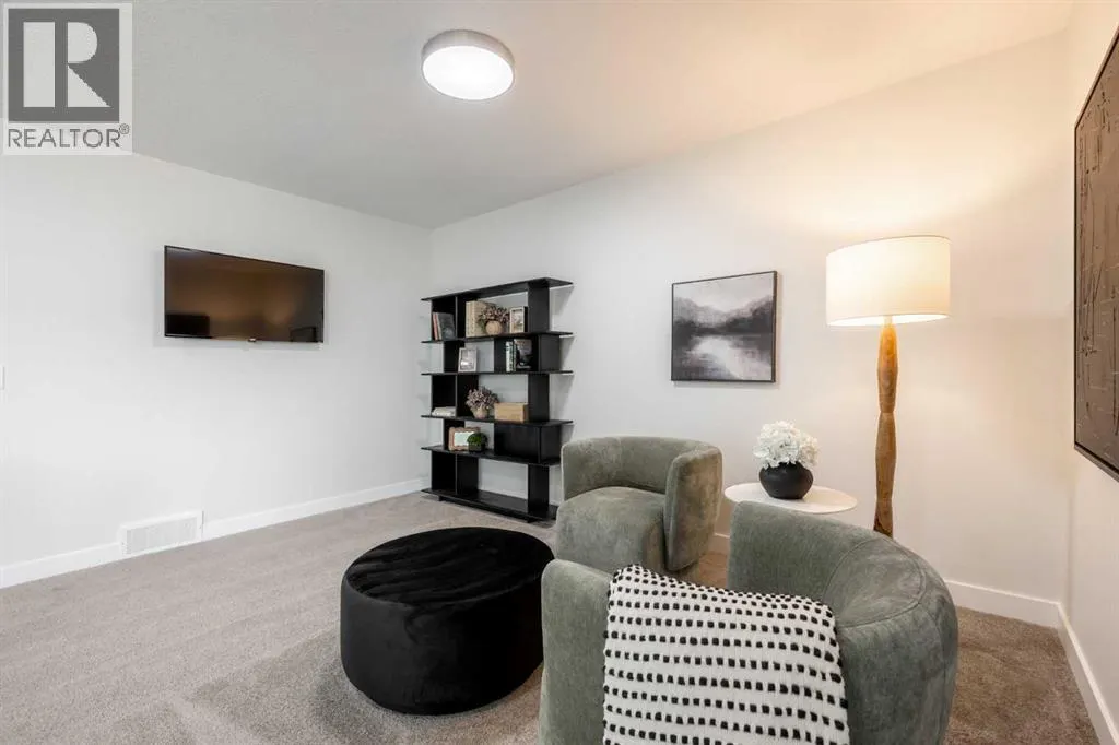 93 Sora Gardens SE