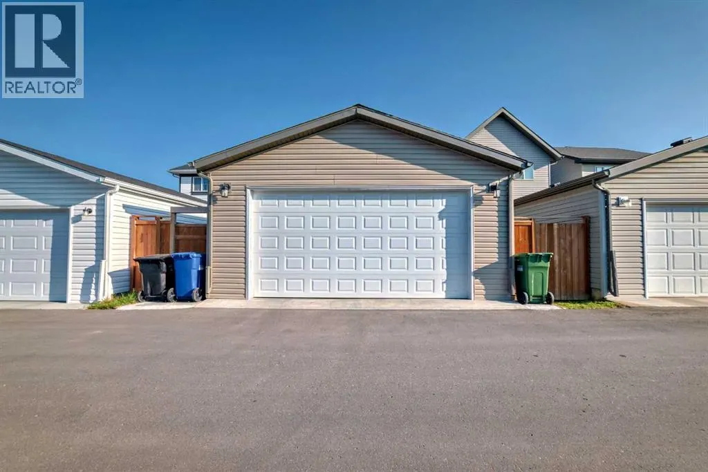 9 Copperpond Avenue SE