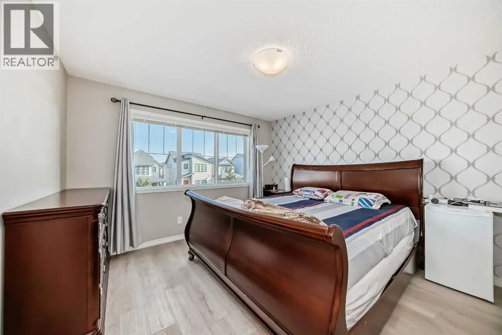 9 Copperpond Avenue SE