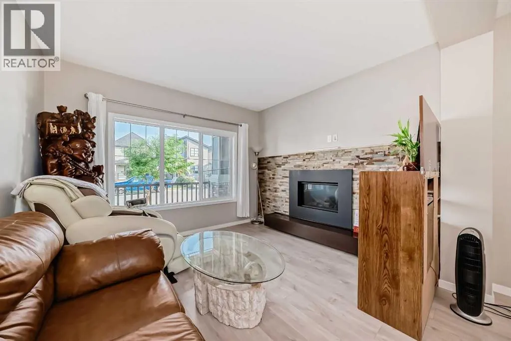 9 Copperpond Avenue SE