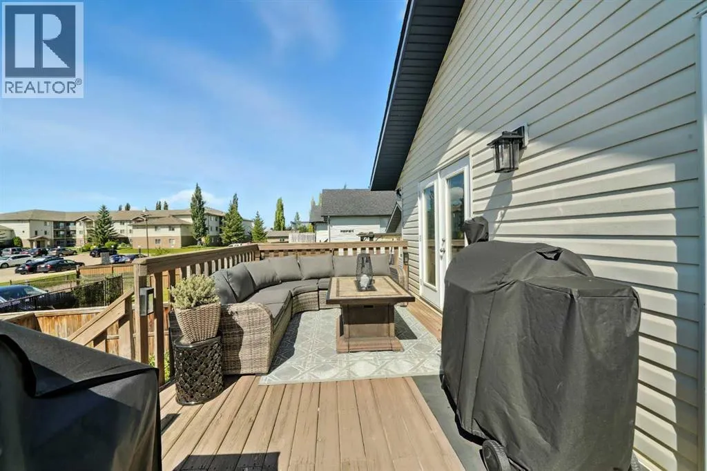 28 Lanterman Close