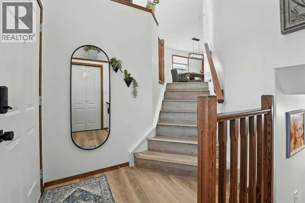 28 Lanterman Close