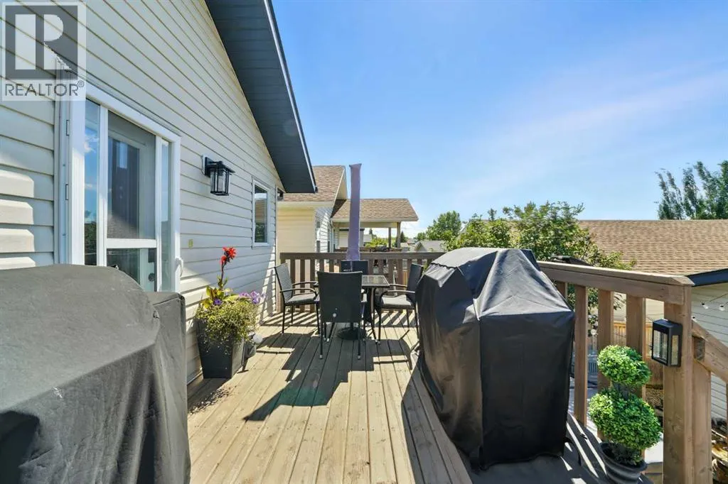 28 Lanterman Close