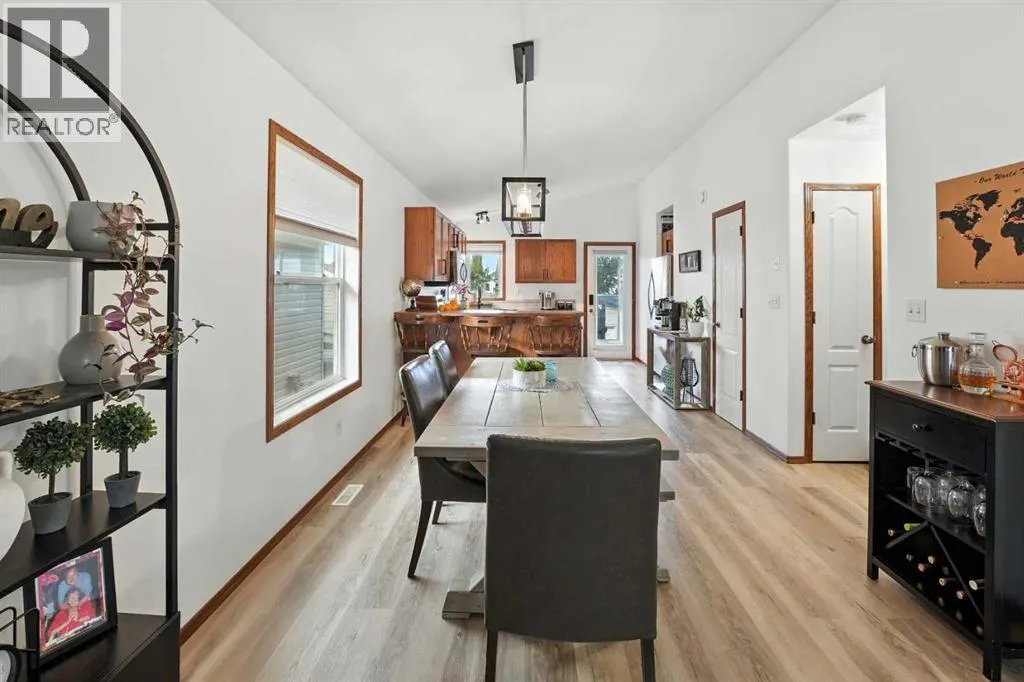 28 Lanterman Close