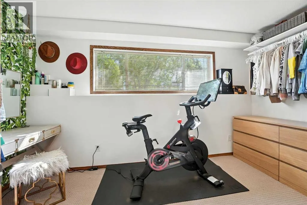 28 Lanterman Close