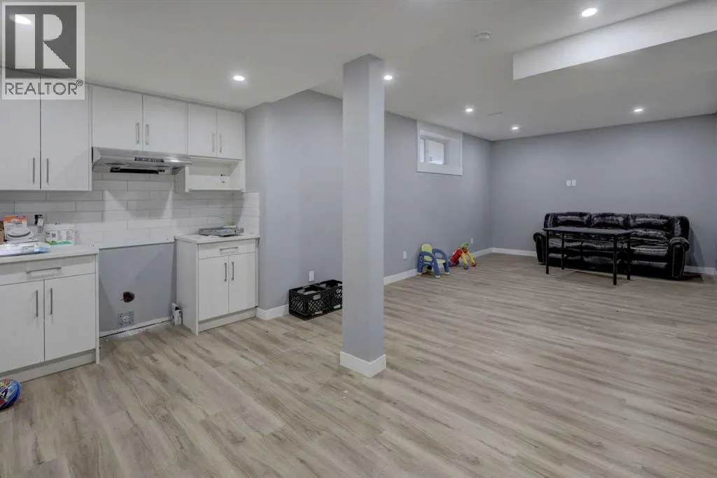 89 Cornerstone Road NE