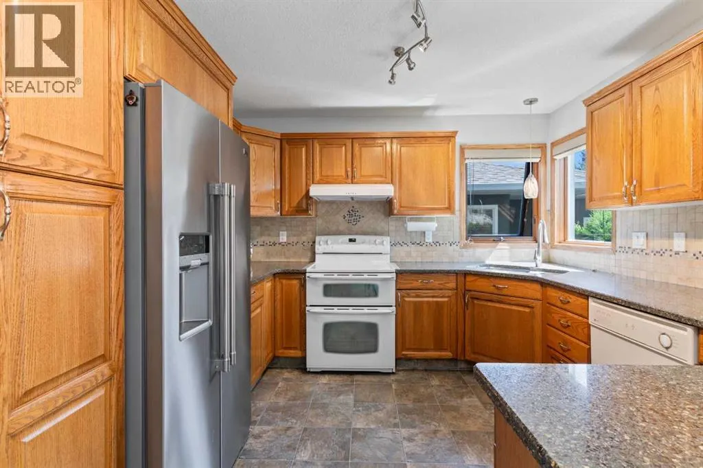 13 Sienna Hills Court SW