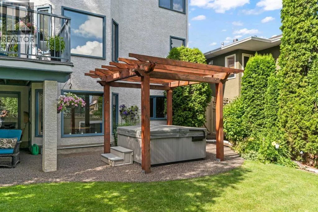 13 Sienna Hills Court SW