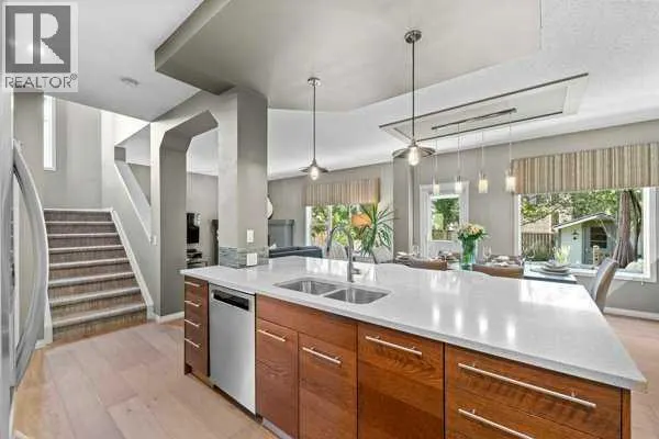23 Cranleigh Mews SE
