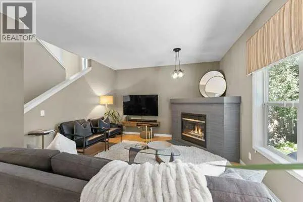 23 Cranleigh Mews SE