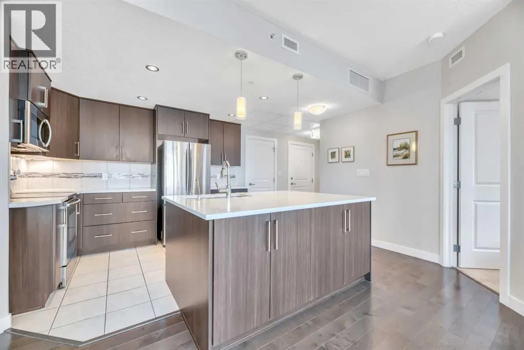 410, 24 Varsity Estates Circle NW